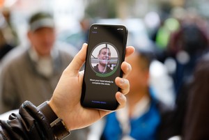 В 2019 году произойдет всплеск продаж смартфонов со сканерами лиц