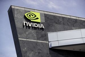 Чистая прибыль Nvidia сократилась вдвое