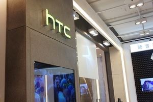 HTC ставит новые антирекорды по выручке